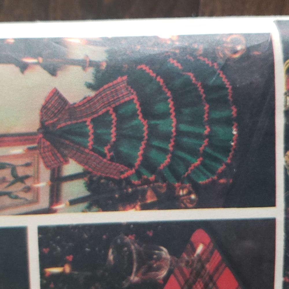 Vogue Patterns Santa Pack 111 1541 Sowing Patterns - Picture 9 of 11